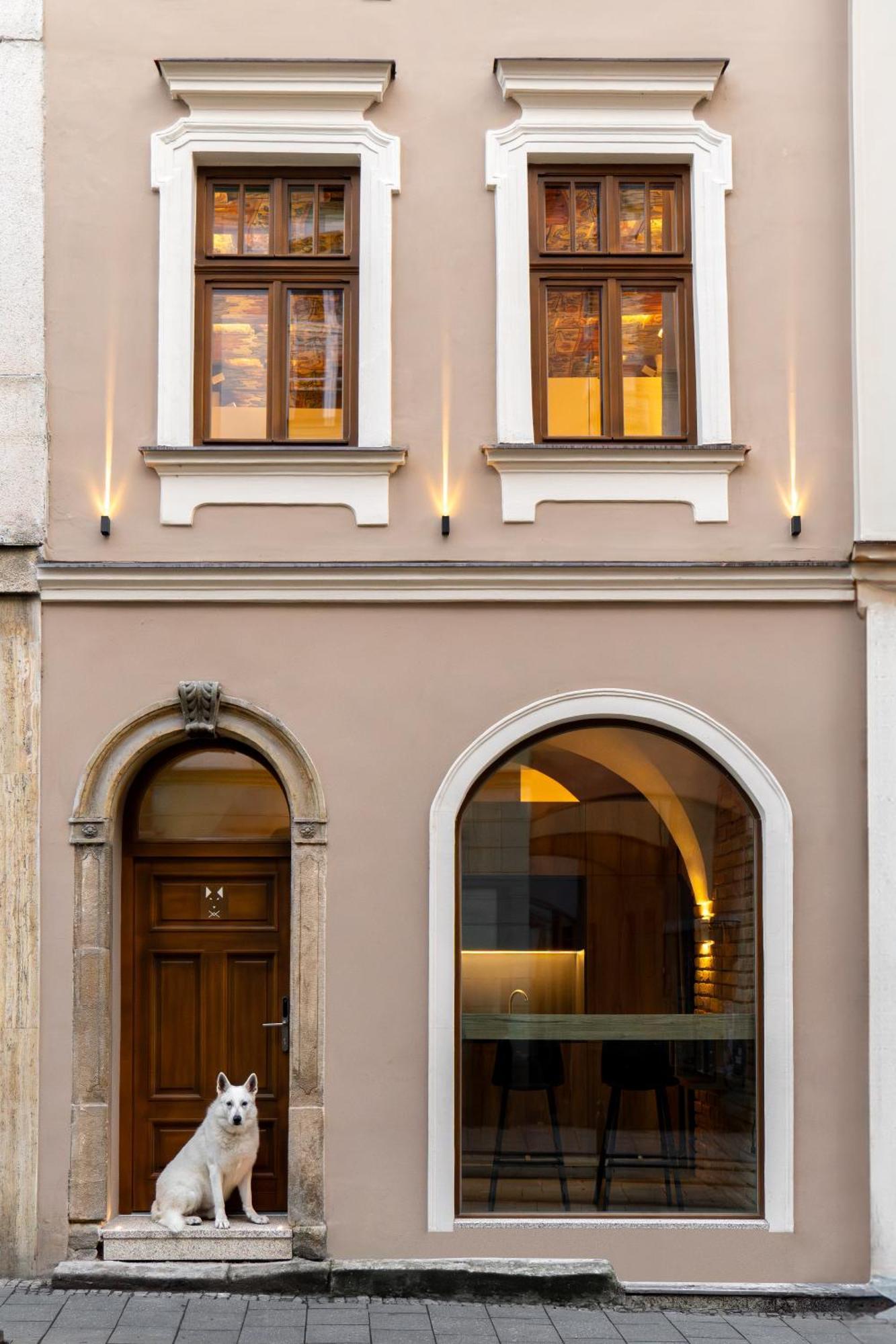 White Wolf Boutique Apartments Olmütz Exterior foto